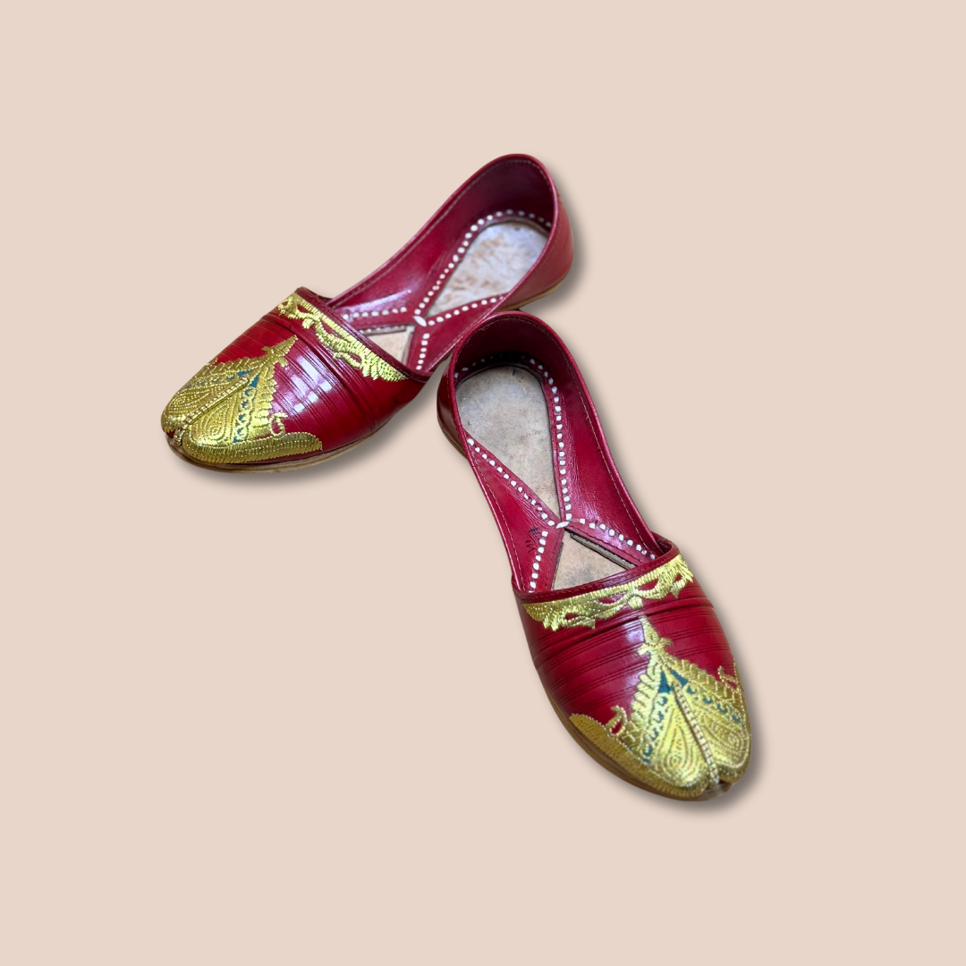 Leather Embroided Pumps-000017